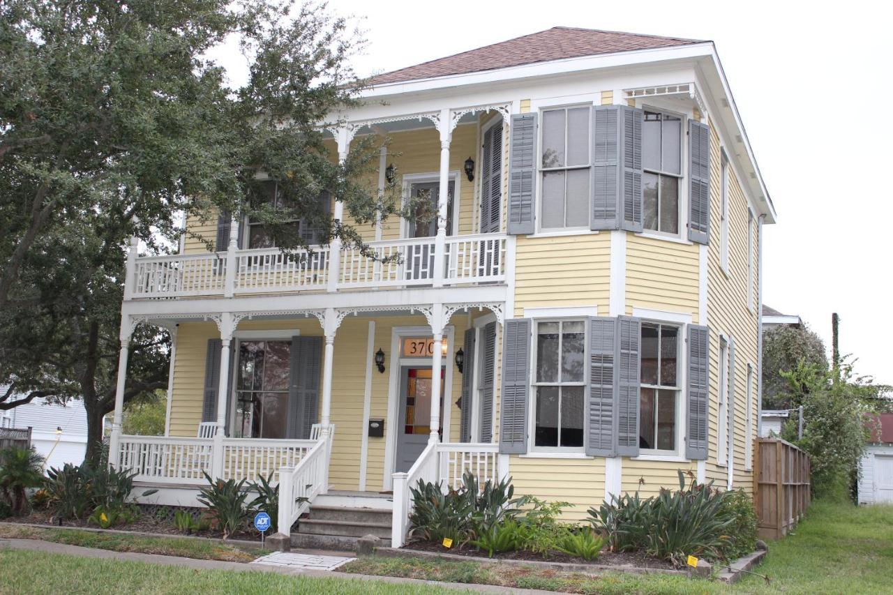 Historic 1899 Home For Summer غالفيستون، تكساس المظهر الخارجي الصورة